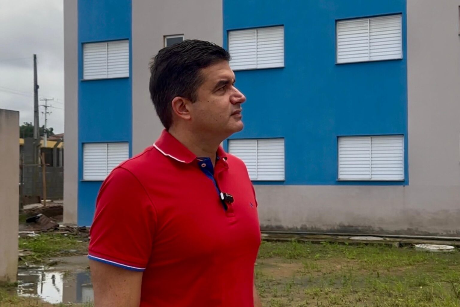 Rui Palmeira denuncia descaso para a entrega de 1.100 apartamentos prontos há dois anos e não distribuídos