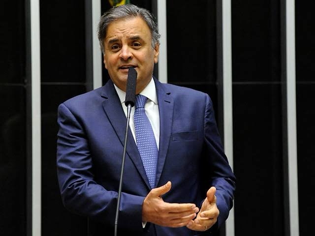 O PSDB decidiu suspender as tratativas para incorporação do Podemos depois de alguns meses de negociação.