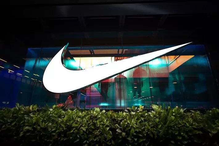 NIKE ENVIA AO CORINTHIANS PROPOSTA DE RENOVAÇÃO BILIONÁRIA