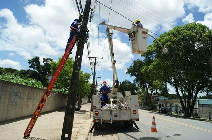 Lei aumenta pena para furto de cabos de energia e telecomunicação