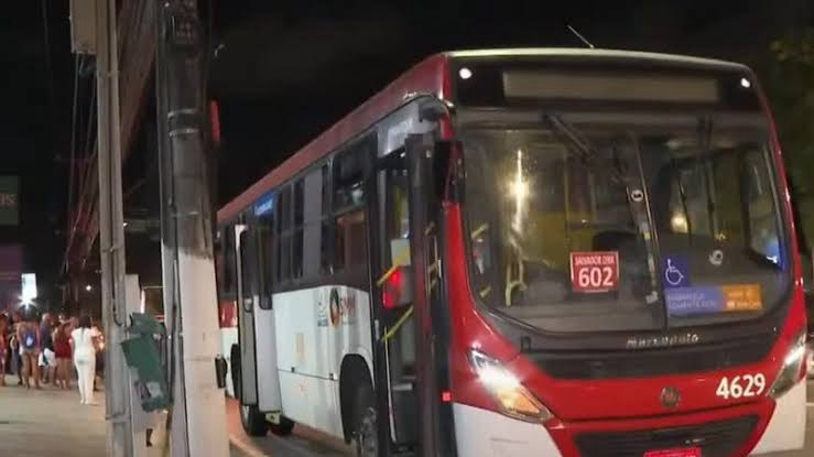 PASSAGEIROS DENUNCIAM ÔNIBUS QUEBRADOS DIARIAMENTE EM MACEIÓ: “DESCASO, ESSA É A REALIDADE”
