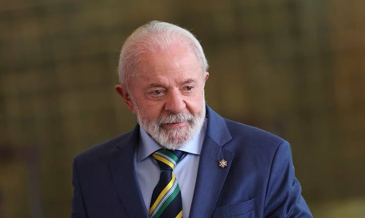 “O Brasil não será tutelado por ninguém”, diz Lula em resposta a Trump