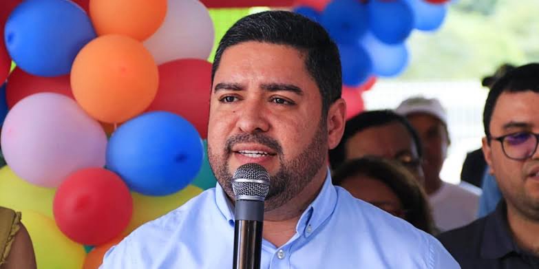 Gravação revela que João Vitor tentou comprar apoio de Kaká Tenório e pode ter candidatura cassada.