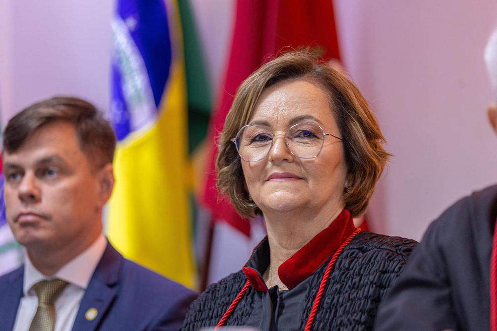 Lula escolhe tia do prefeito de Maceió para o STJ e aliados de Dino e Moraes para o TSE
