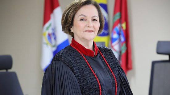 Presidente Lula indica Marluce Caldas ao STJ; procuradora tem longa trajetória no MPAL
