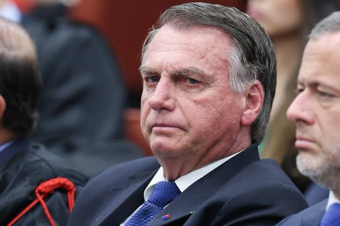 Bolsonaro em prisão domiciliar: entenda a situação jurídica do ex-presidente