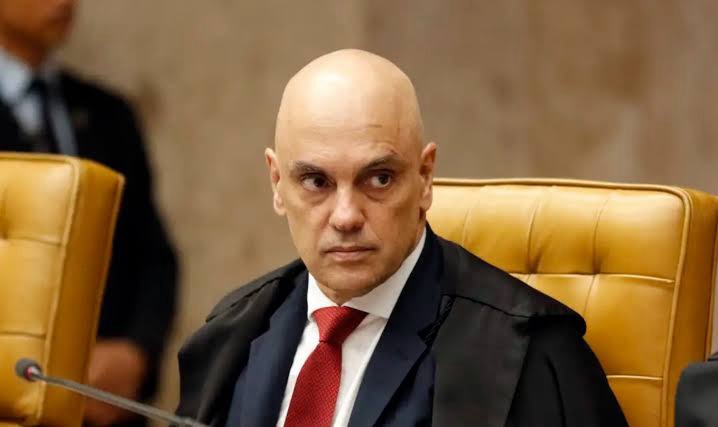 BASE GOVERNISTA | SENADORES ALIADOS DE LULA APOIAM IMPEACHMENT DE ALEXANDRE DE MORAES