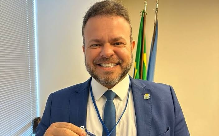 Léo Loureiro é nome forte para disputar uma vaga como deputado federal em 2026