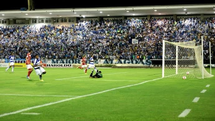 CONFRONTO CSA X ITUANO É MARCADO POR VIOL3NCIA DA PM NO REI PELÉ