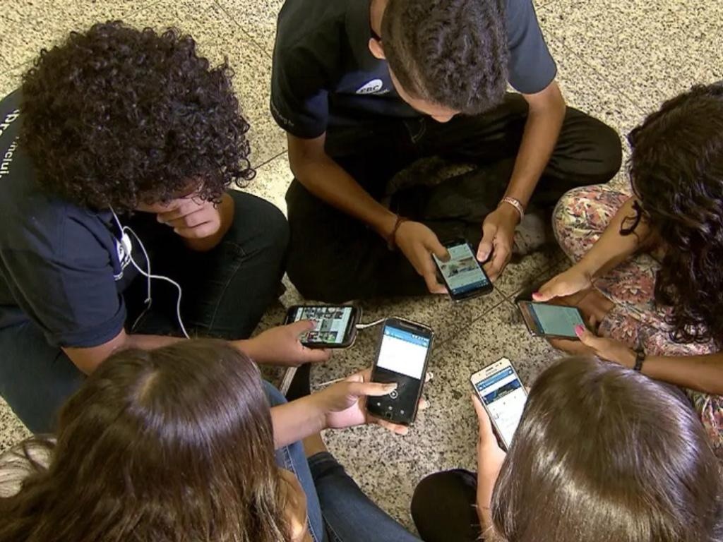 ECA DIGITAL | Entenda o projeto que regula redes sociais para crianças e adolescentes