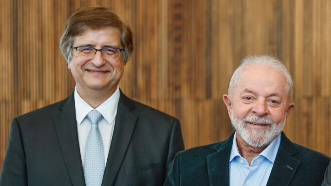 Lula reconduz Paulo Gonet ao cargo de procurador-geral da República