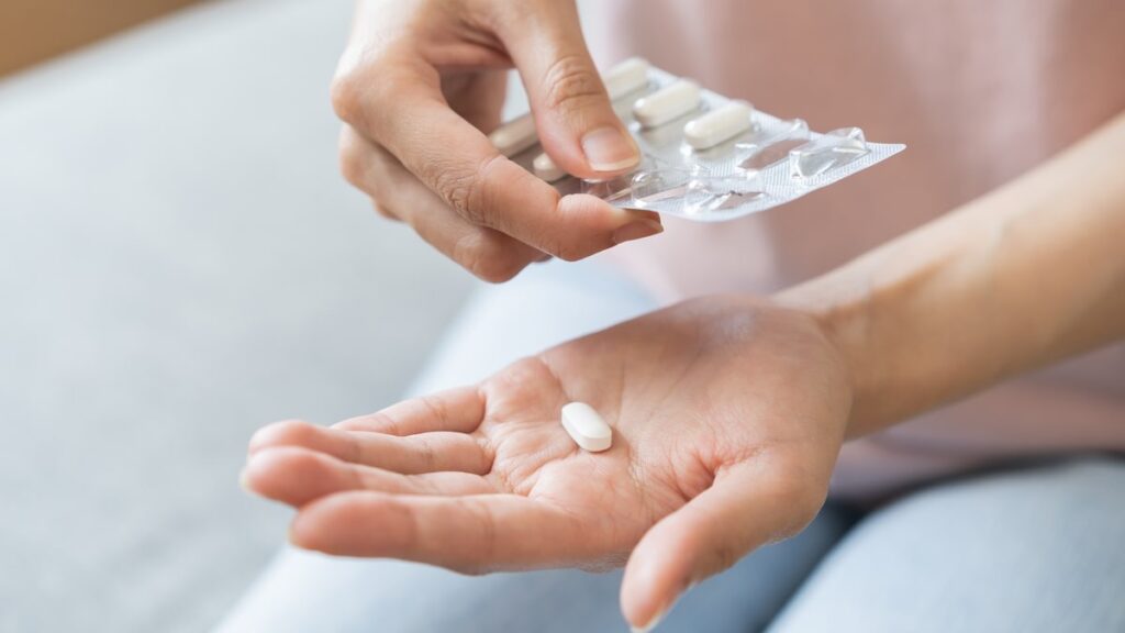 Conselho pede revogação de ato que permite aos enfermeiros prescrever antibióticos