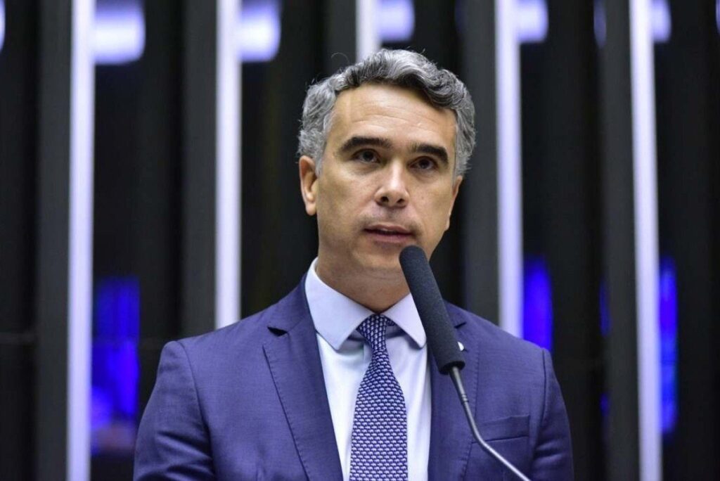 Assembleia barra articulação para Rafael Brito assumir vaga no TCE