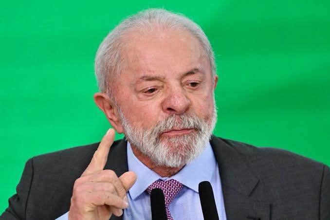 Presidente Lula confirma que irá disputar quarto mandato no Brasil