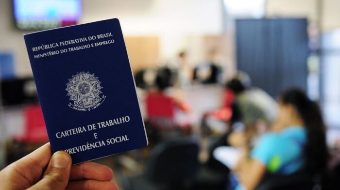 IBGE: Desemprego cai a 5,6%, mínima histórica, no trimestre até setembro