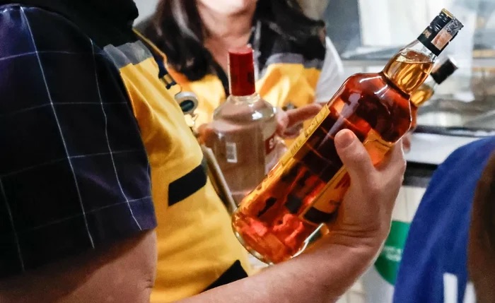 Possível primeiro caso | Jovem é internado com suspeita de intoxicação por metanol em Alagoas