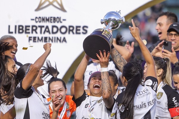 Corinthians fatura prêmio milionário com título da Libertadores Feminina; veja valores