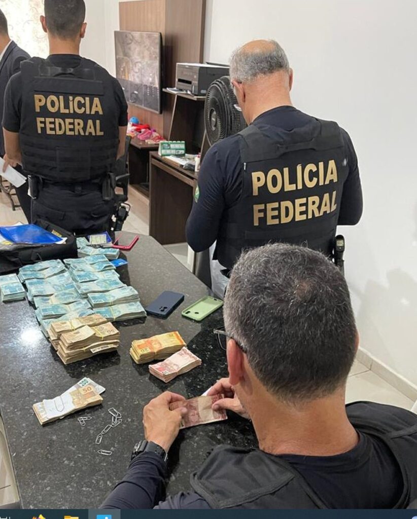 PF prende suspeito de corrupção com RS 270 mil na Prefeitura de Murici