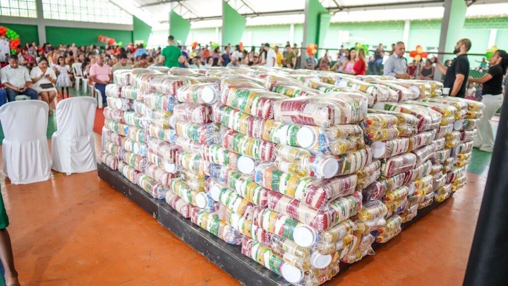MESSIAS SOLIDÁRIO ENTREGA MAIS 400 CESTAS BÁSICAS E REFORÇA COMPROMISSO COM AS FAMÍLIAS DO MUNICÍPIO