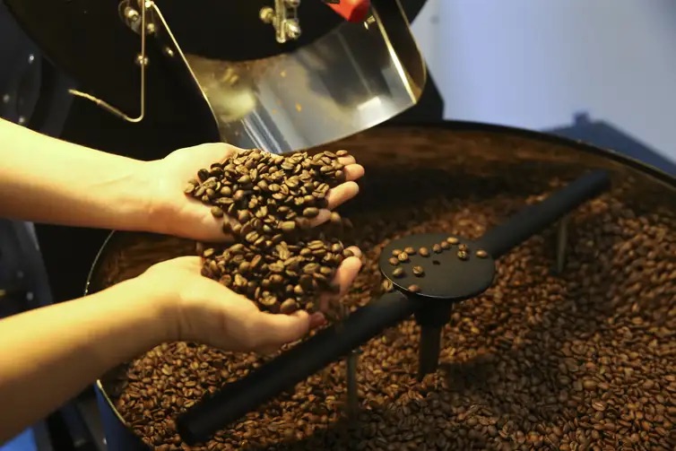 IBGE REGISTRA QUEDA NO PREÇO DO CAFÉ PARA O CONSUMIDOR PELO 4° MÊS CONSECUTIVO
