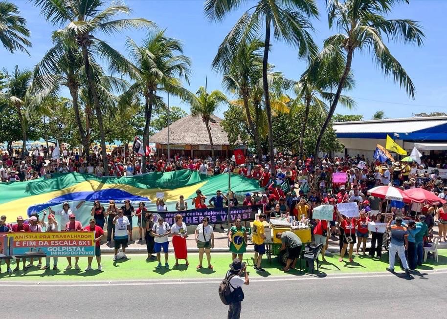 MANIFESTAÇÃO EM MACEIÓ LEVA O POVO ÀS RUAS CONTRA O CONGRESSO