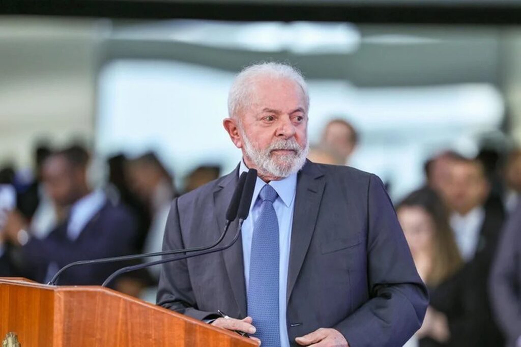Lula assina indulto de Natal e exclui presos pelo 8 de Janeiro e delatores