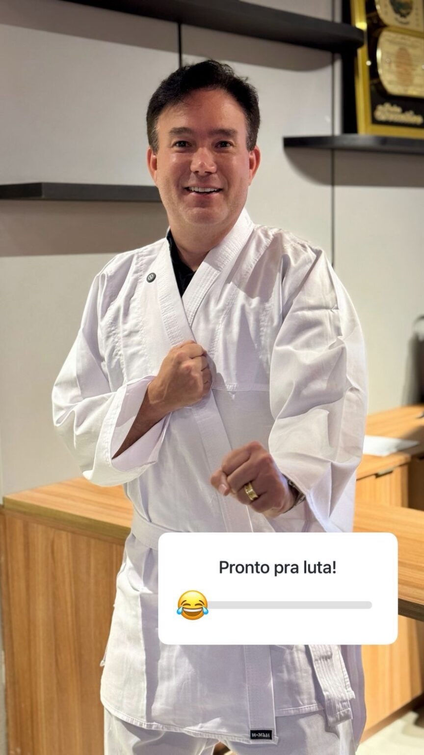 Prefeitura de Jundiá investe no Esporte com a doação de kimonos para aulas de artes marciais