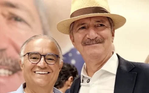João Caldas participa do lançamento da candidatura de Aldo Rebelo à Presidência e sinaliza caminho oposto ao discurso do filho JHC sobre Lula