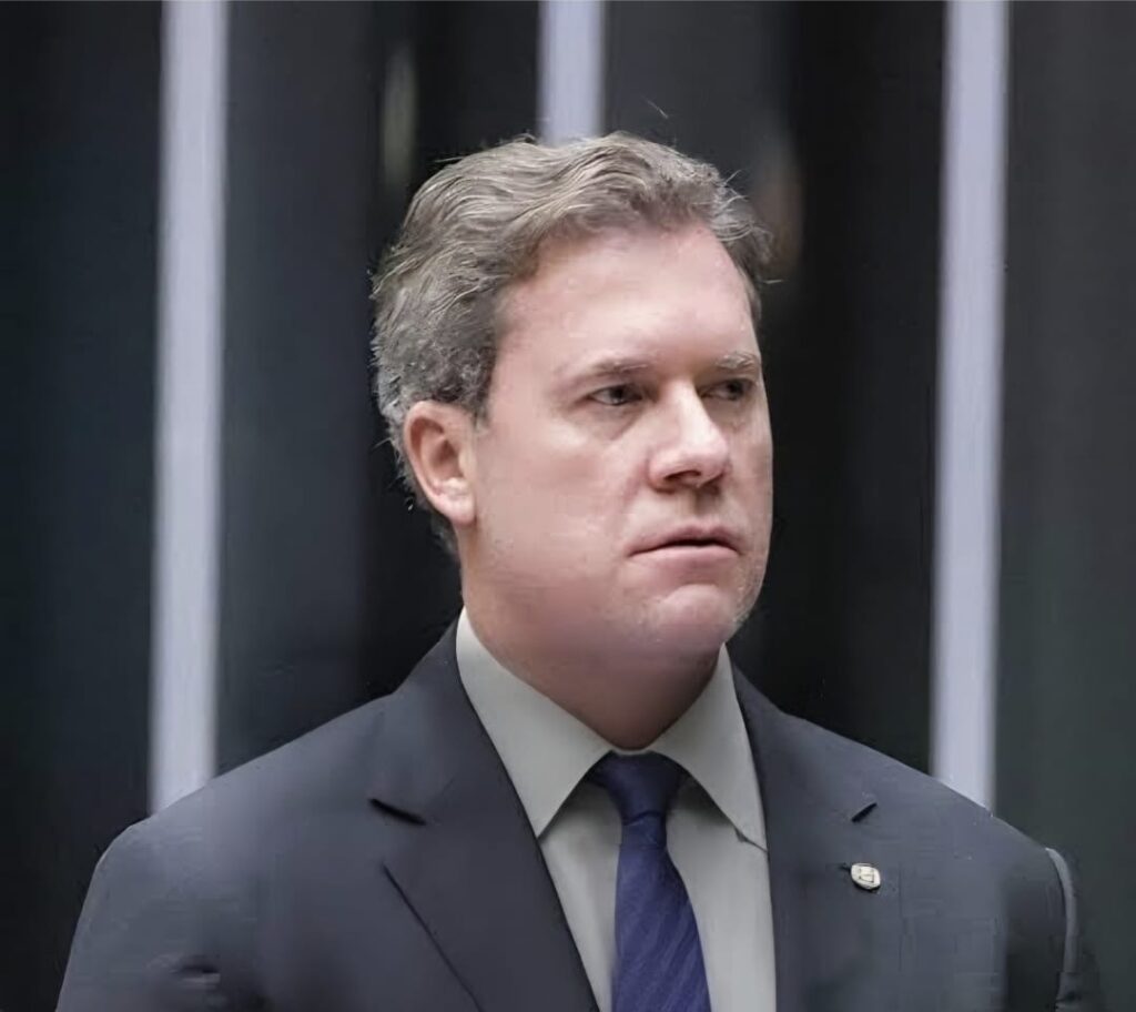 Marx defende aprovação de projeto que permite dedução de gastos com pets no Imposto de Renda
