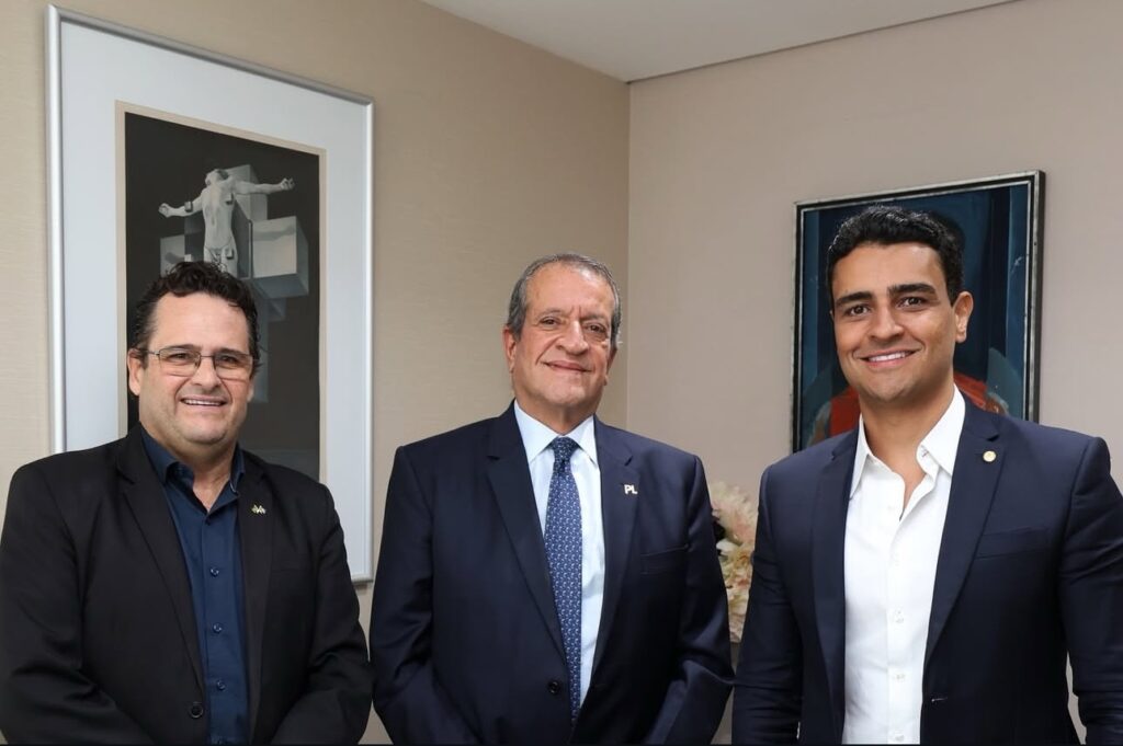 VALDEMAR COSTA NETO RECEBE JHC EM BRASÍLIA E DISCUTE FORTALECIMENTO DO PL EM ALAGOAS
