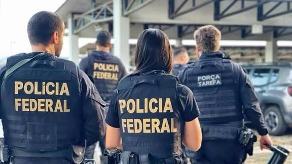 PF cumpre mandados de busca e apreensão após vazamento de dados de autoridades na Receita Federal