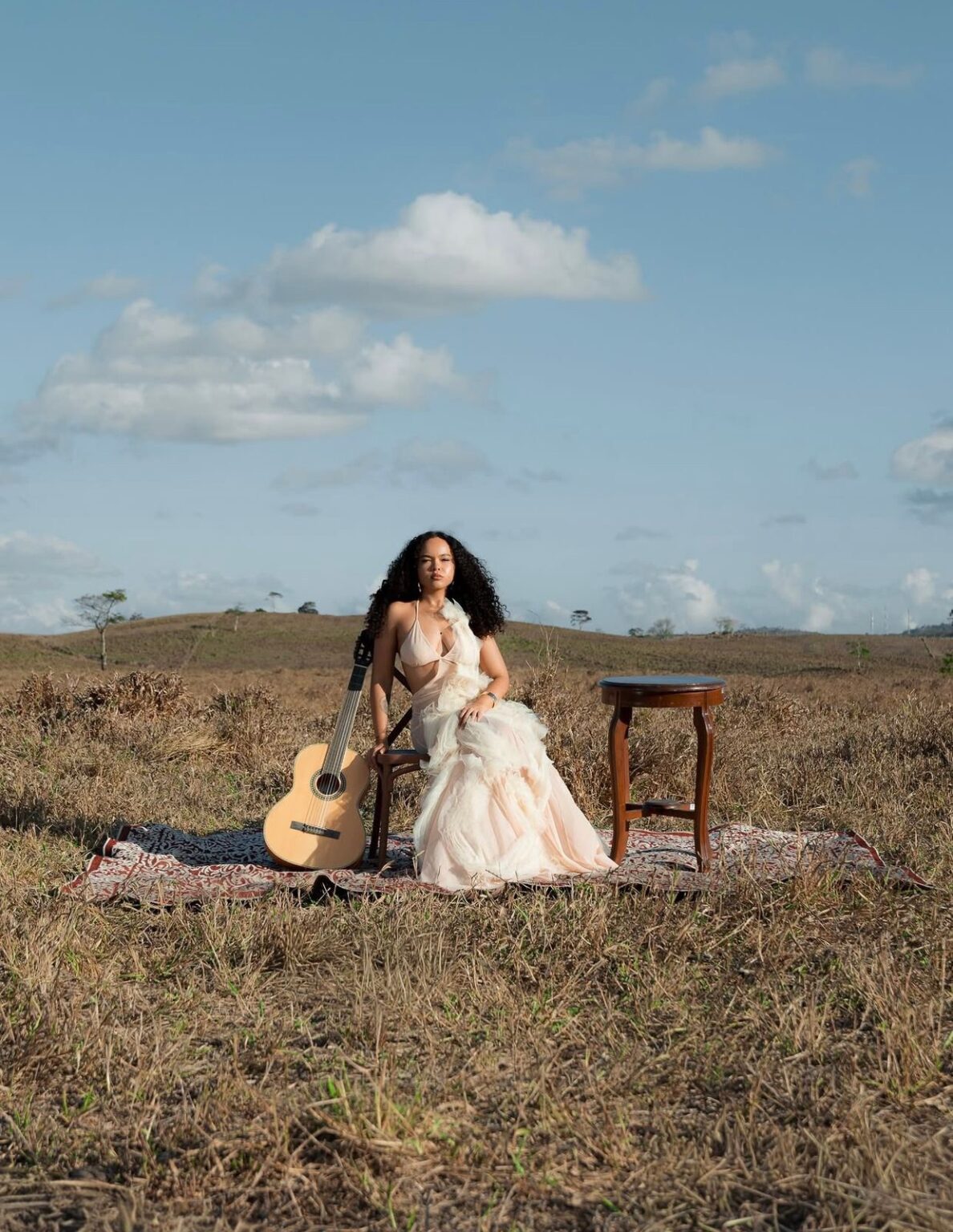 Indicada ao Latin Grammy, Joyce Alane leva turnê “Um Dia Eu Te Encontro”, com banda completa ao público de Maceió