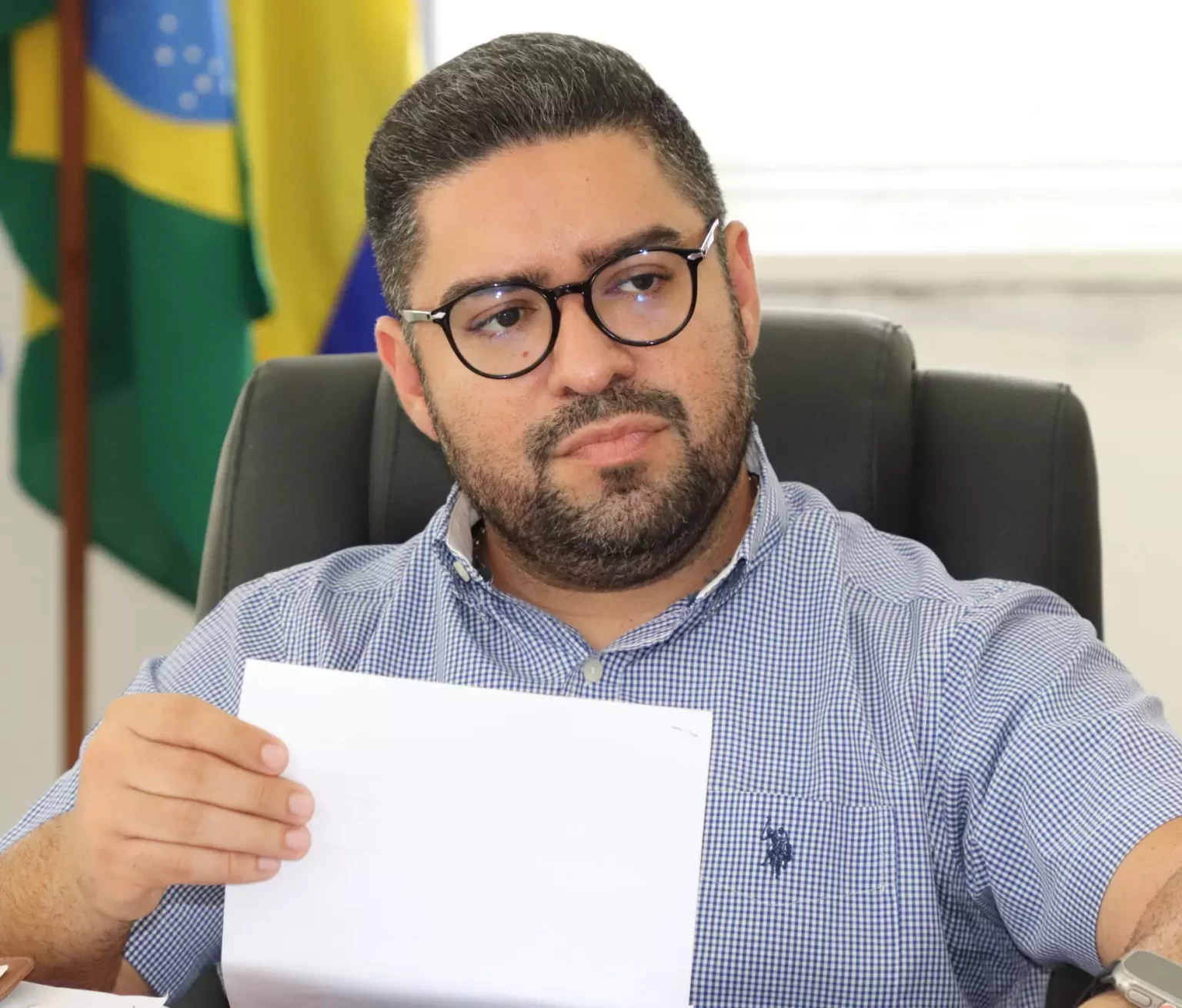 JOAO VICTOR CONFIRMA O PAGAMENTO DE BONIFICAÇÃO PARA PROFESSORES DO PROGRAMA ESCOLA 10 EM VIÇOSA.