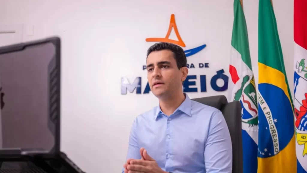 CENSURA: RÁDIO É PROIBIDA DE CITAR NOME DE JHC EM CASO MASTER