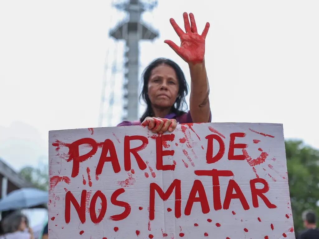 Casos de feminicídio crescem 4,7% em 2025; 13,1% das vítimas tinham medida protetiva