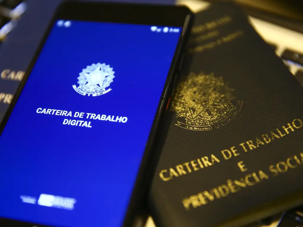 Governo prepara medidas para baixar juros do crédito consignado para CLT e aposentados