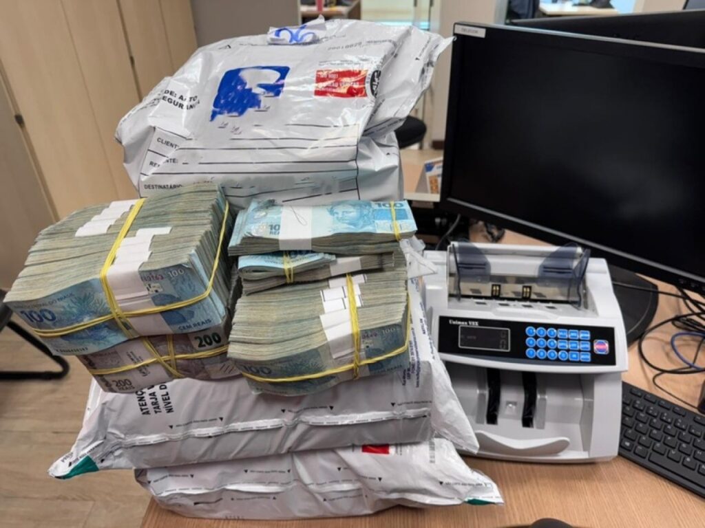 PF prende 4 pessoas no Recife por lavagem de dinheiro após saque de R$ 2,7 milhões em espécie