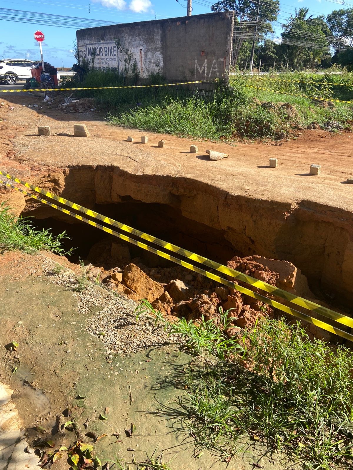 Cratera em rua de Rio Largo preocupa moradores e dificulta acesso ...