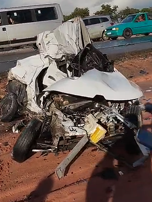 HOMEM MORRE EM GRAVE ACIDENTE COM CARRETA NO POLO INDUSTRIAL