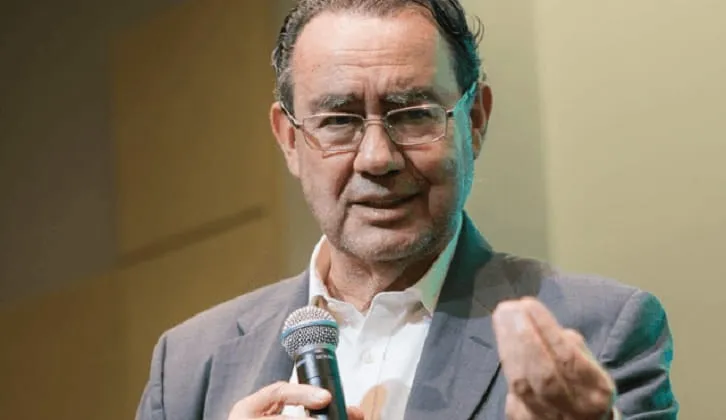 AUGUSTO CURY É PRÉ-CANDIDATO A PRESIDENTE DAREPÚBLICA PELO AVANTE