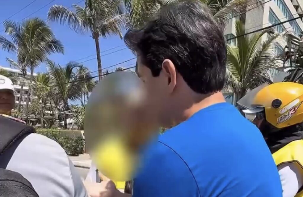 DEPUTADO LELO MAIA INTERROMPE ‘BLITZ IRREGULAR’ DO RONDA NO BAIRRO; ELE ALEGA QUE AÇÃO É DOS AGENTES DE TRÂNSITO”