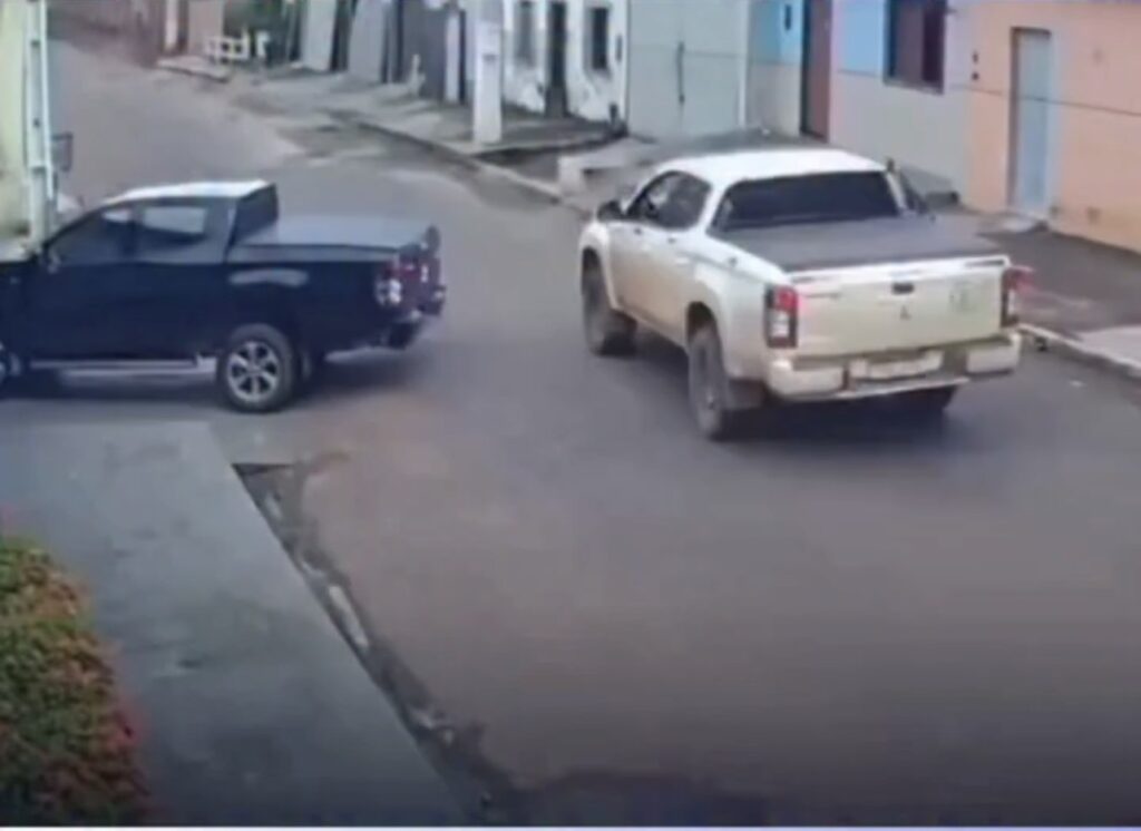 VEJA VÍDEO DE MOMENTO EM QUE EX-VEREADOR É MORTO POR ATIRADORES