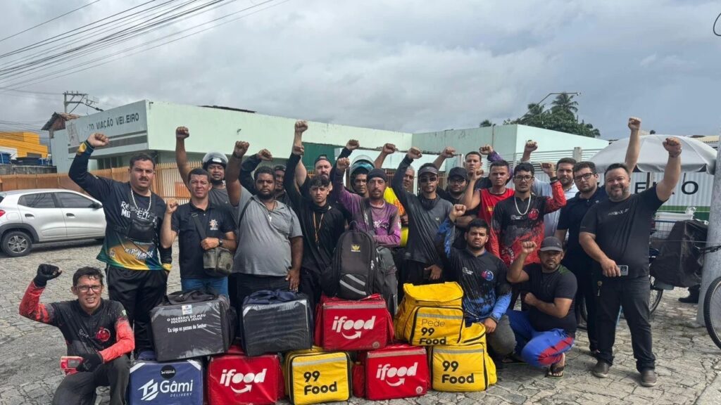 Motoristas de aplicativos fazem protesto em Maceió contra Projeto de Lei que regulamenta corridas