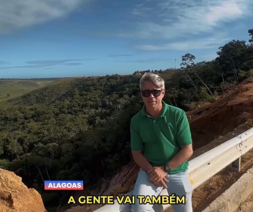 CABO BEBETO (PL) VISITA VOÇOROCA E CRITICA FALTA DE SOLUÇÃO PARA MORADORES DA REGIÃO.