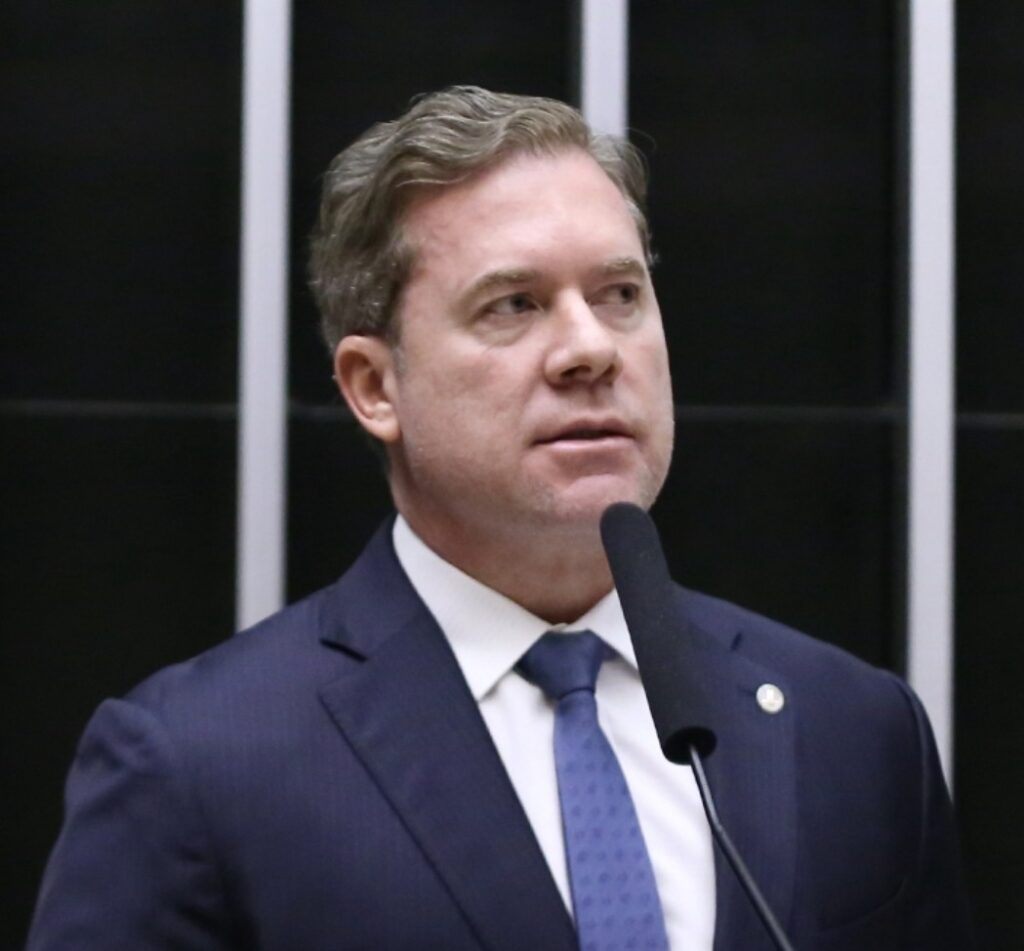 Após trabalhar pela aprovação da proposta, Marx Beltrão luta por avanço de projeto sobre jornada justa para PMs e Bombeiros