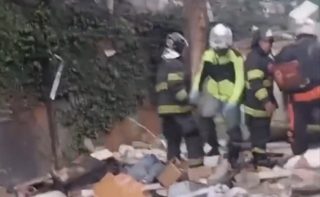 EXPLOSÃO DE GÁS PROVOCA INCENDIO E DEIXA PESSOAS SOTERRADAS EM SP