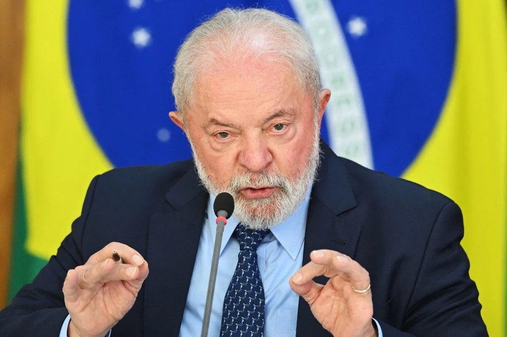 LULA DEFENDE QUE HOMENS ENTREM NA COZINHA E AJUDEM “NOS AFAZERES DE CASA” MUDANÇA NO DISCURSO