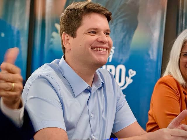 Aliança entre Davi Davino e Arthur Lira não avança porque um não confia no outro