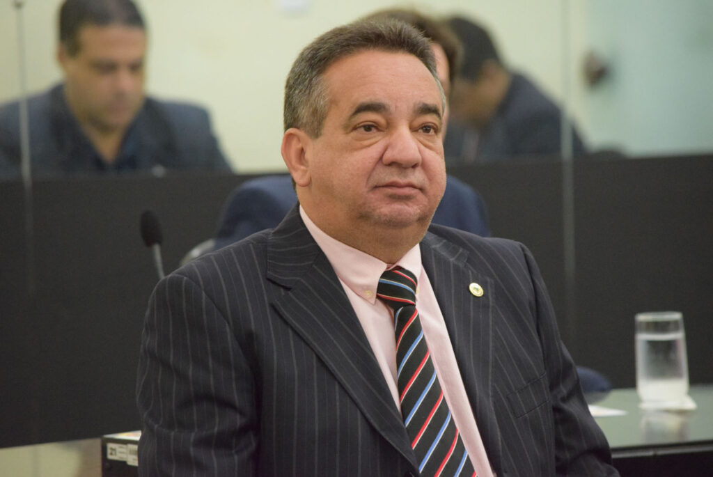 NEOPETISTAS CONTINUAM FAZENDO CAMPANHA PARA ELES E PARA OS MESMOS VELHOS ALIADOS