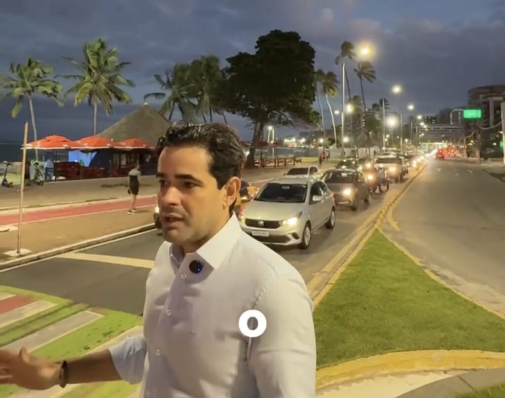 LELO MAIA CRITICA MUDANÇA NO TRÂNSITO NAS ORLAS DE JATIÚCA E CRUZ DAS ALMAS, EM MACEIÓ
